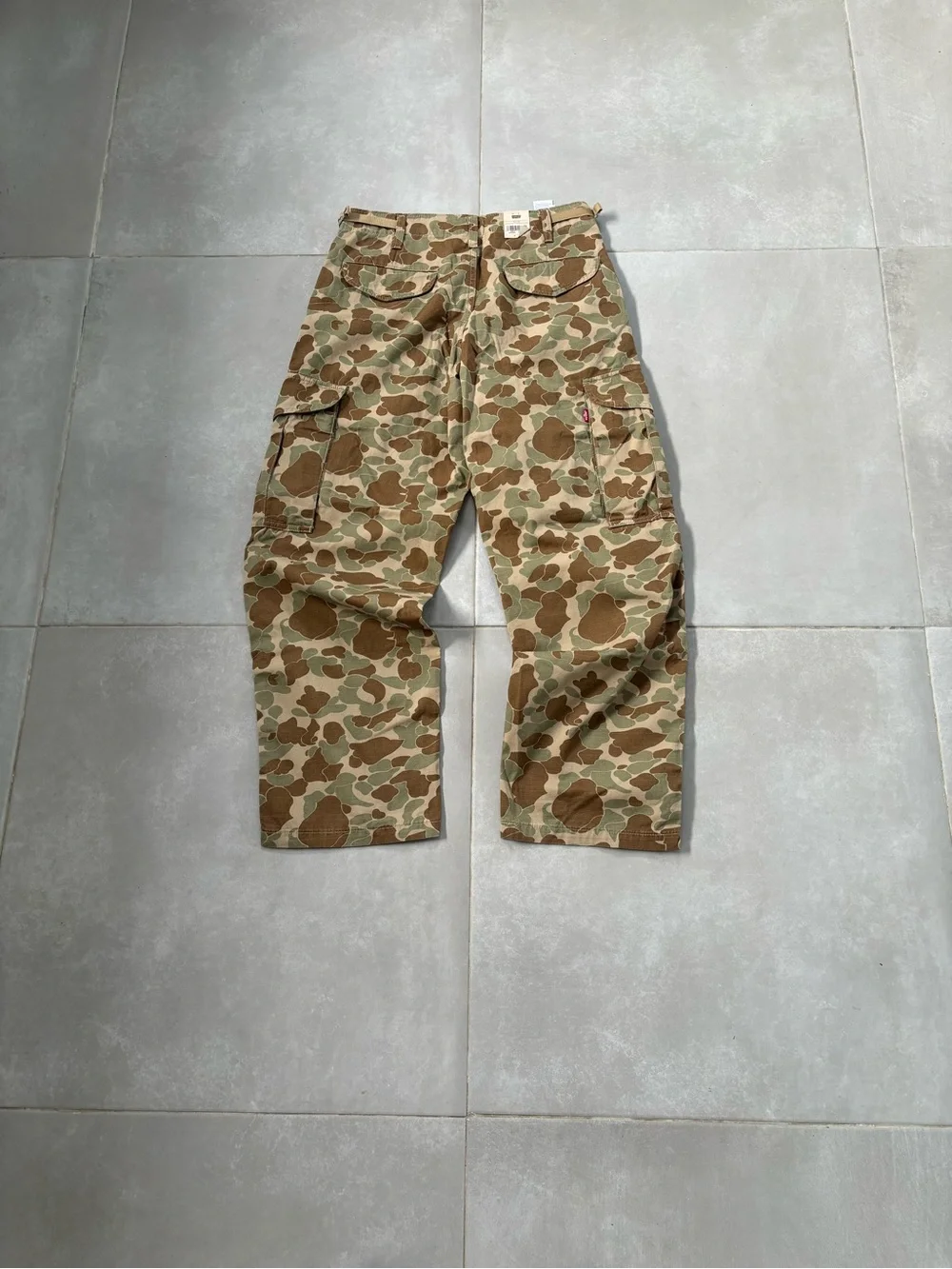 Levi's Men's Camo Cargo Pants in Brown and Tan